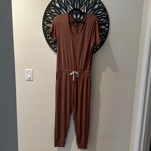 Vuori jumpsuit, Large, new without tags!
